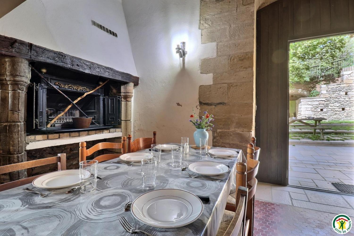 Apartment De Au Donjon Bathernay